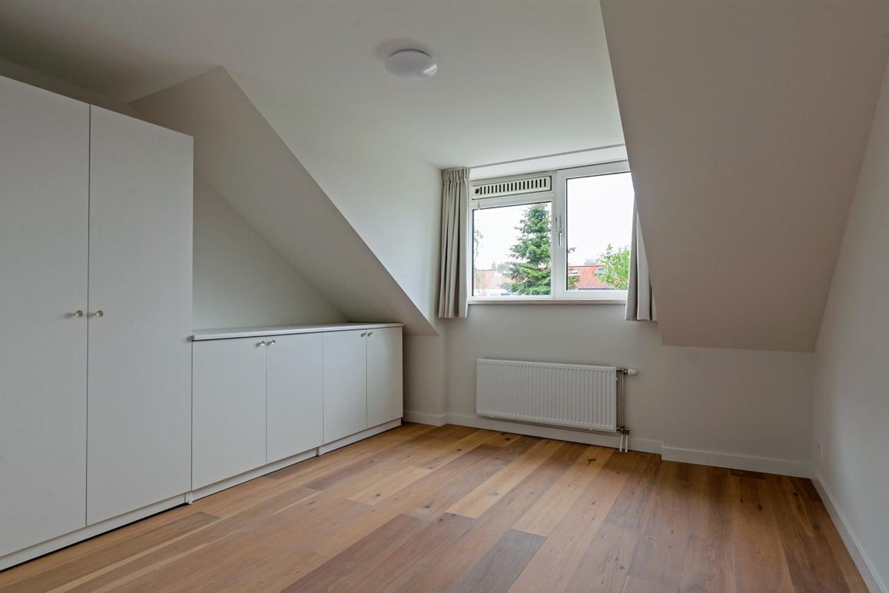 Bright 3-room apartment with 2 balconies - Image 16