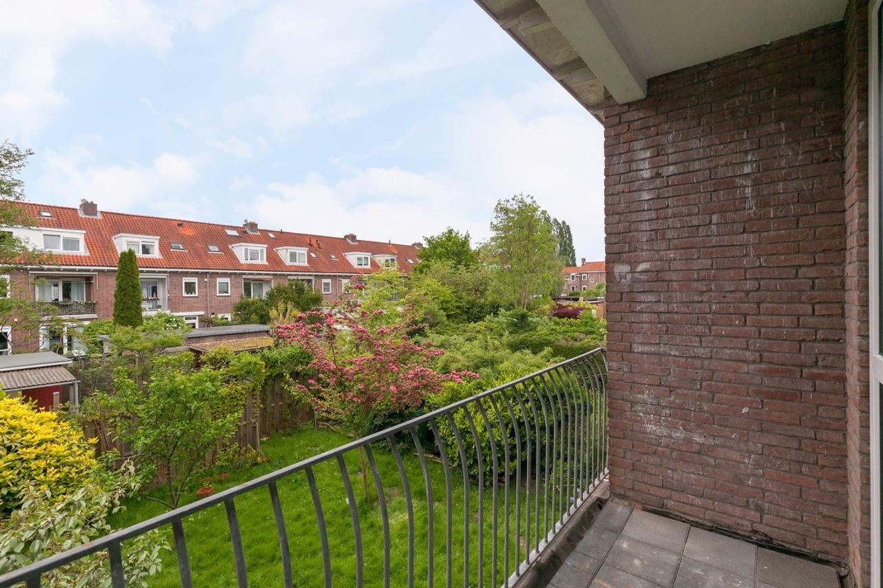Bright 3-room apartment with 2 balconies - Image 8