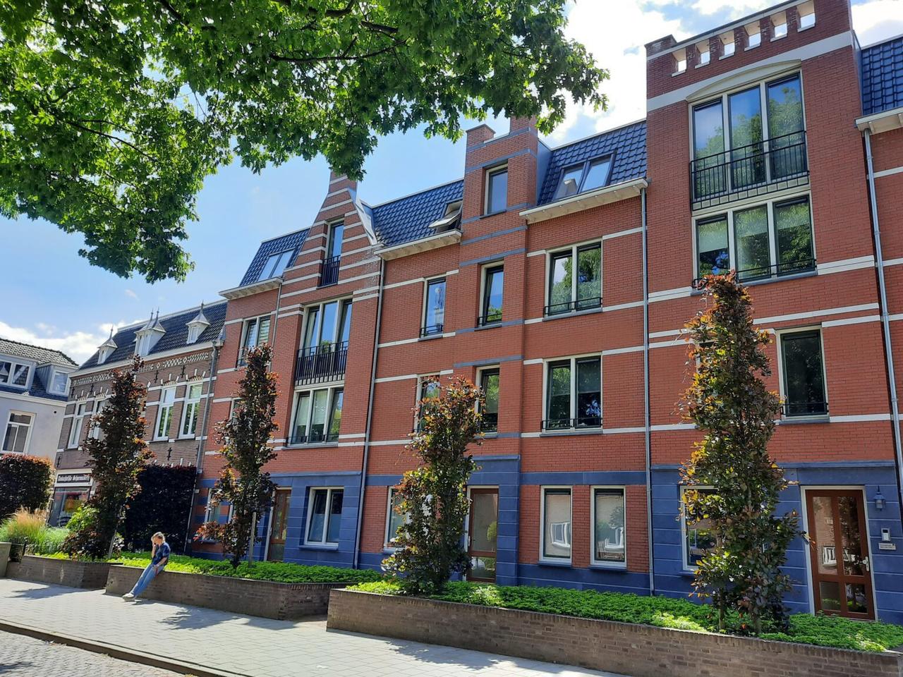 3e etage met balkon in Oss - Afbeelding 3
