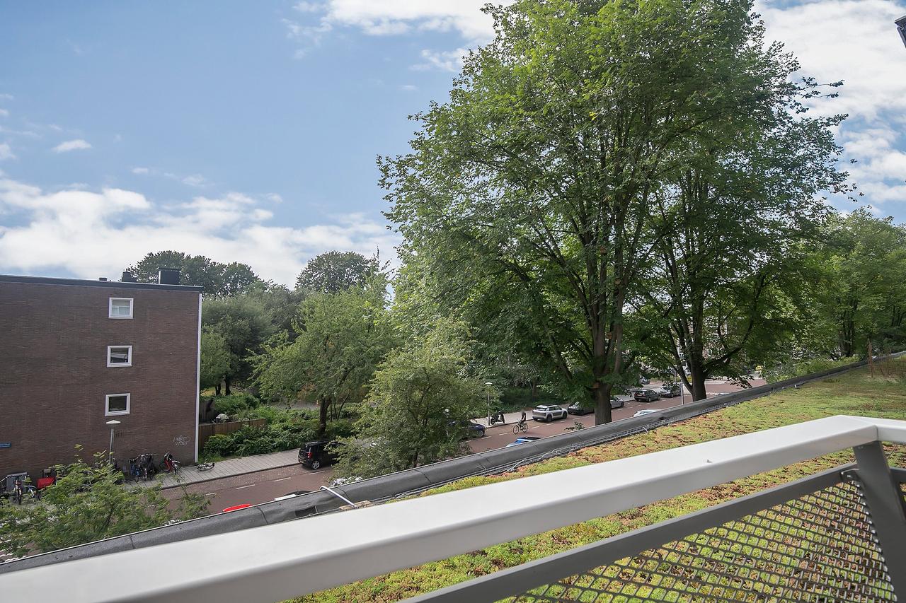 2-bedroom apartment with balcony in Buitenveldert - Image 11