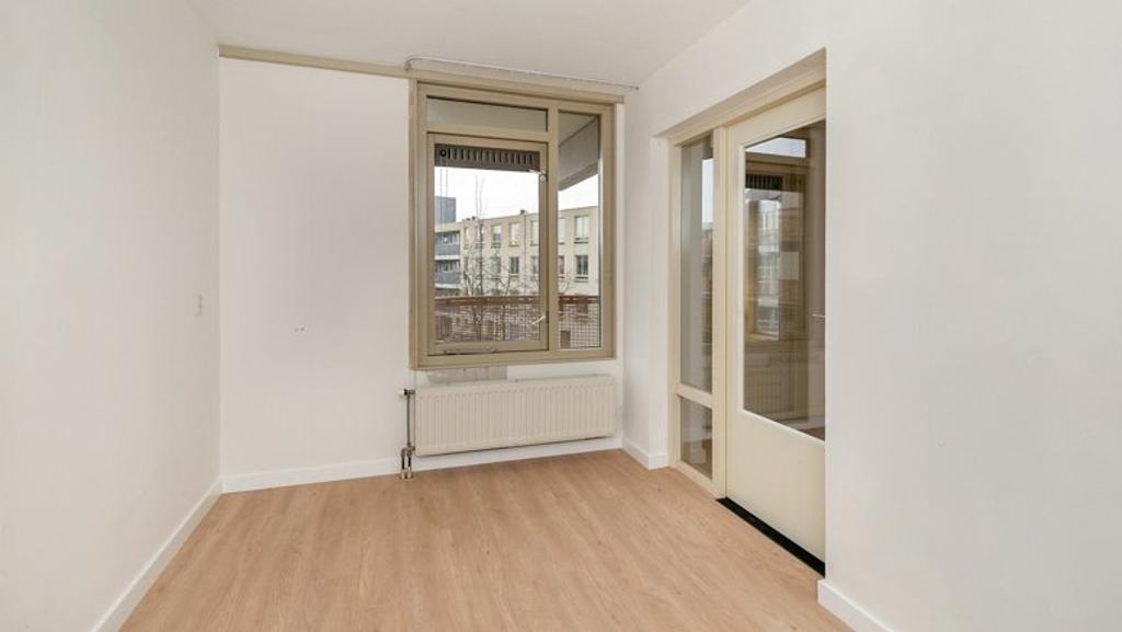 Bright 3-room apartment of 87 m² in Frankendael - Image 1