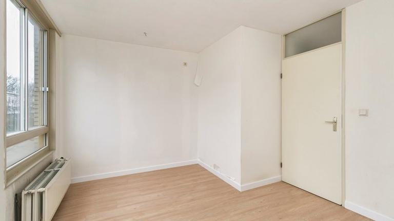 Bright 3-room apartment of 87 m² in Frankendael - Image 4