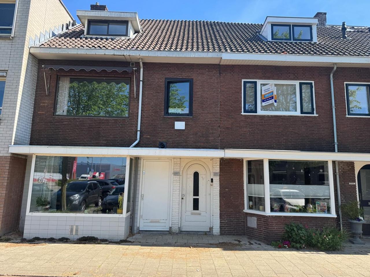 16m² Room with Shared Balcony in Elinkwijk - Image 1