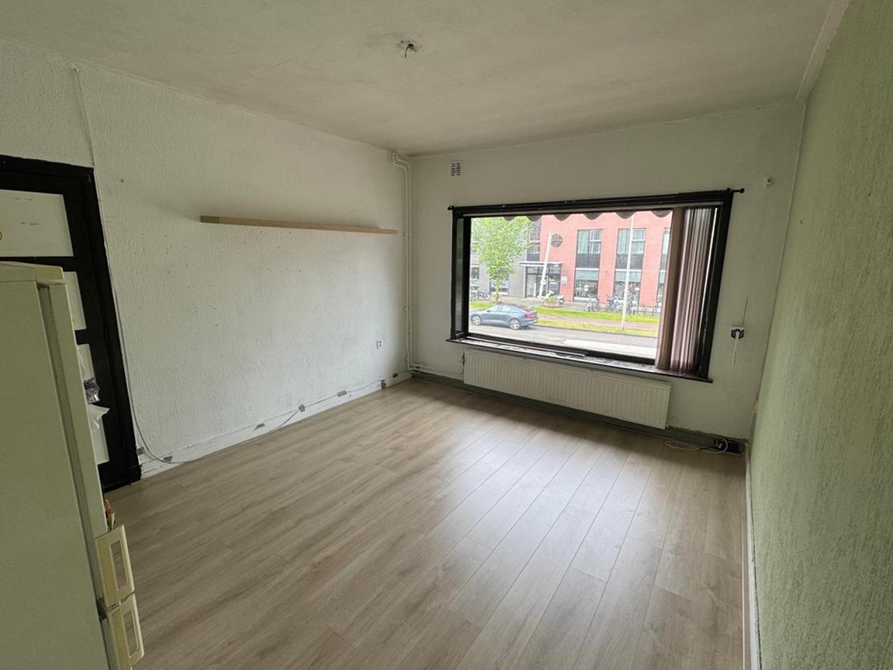 16m² Room with Shared Balcony in Elinkwijk - Image 4