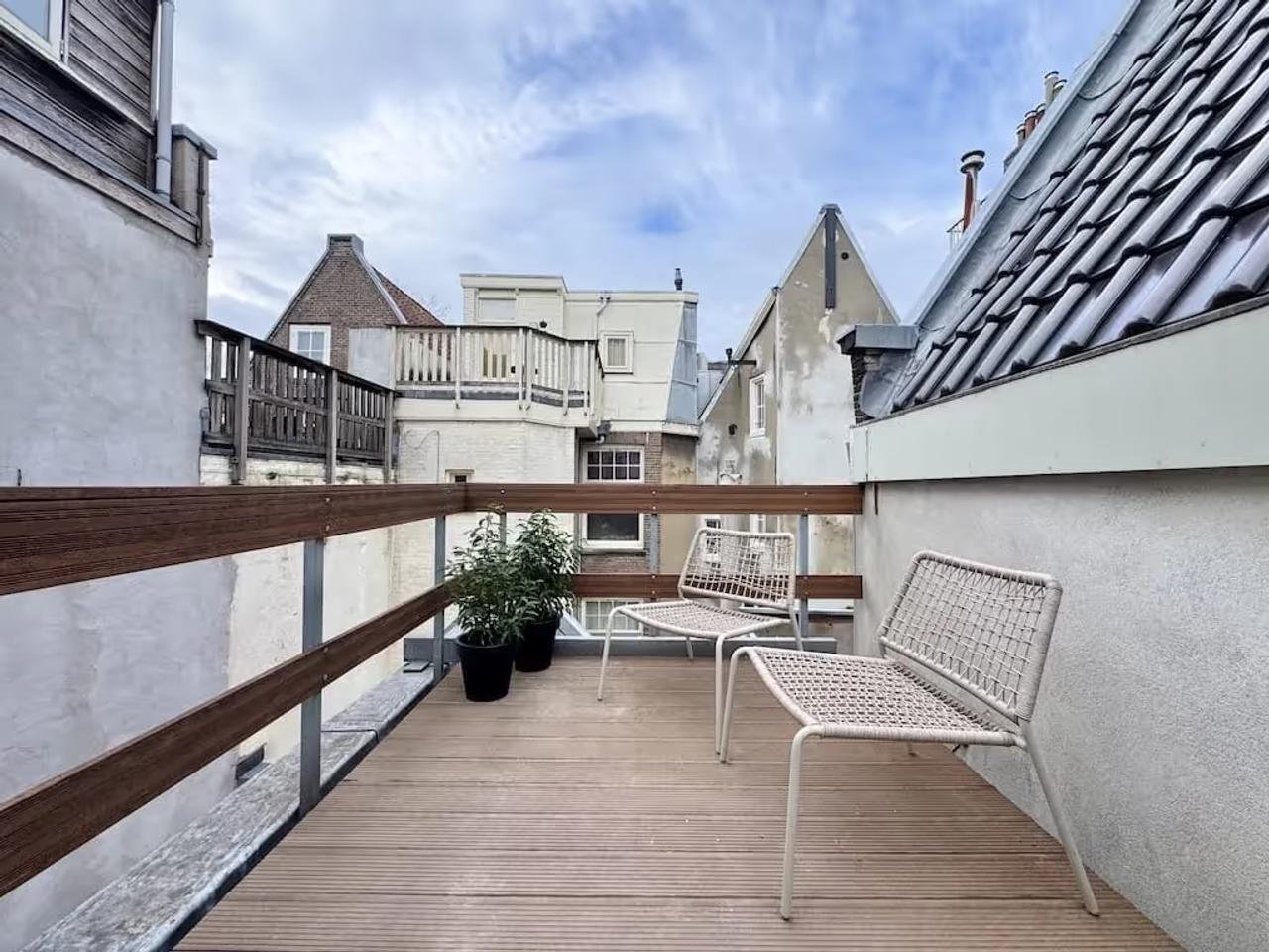 Entire Canal House on Singel with 6 Bedrooms - Image 6