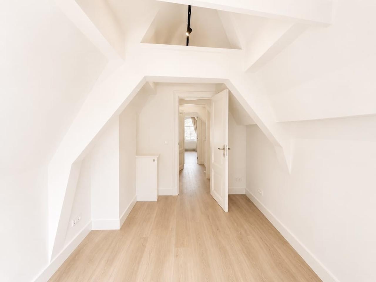 101 m2 apartment on the Singel - Image 12