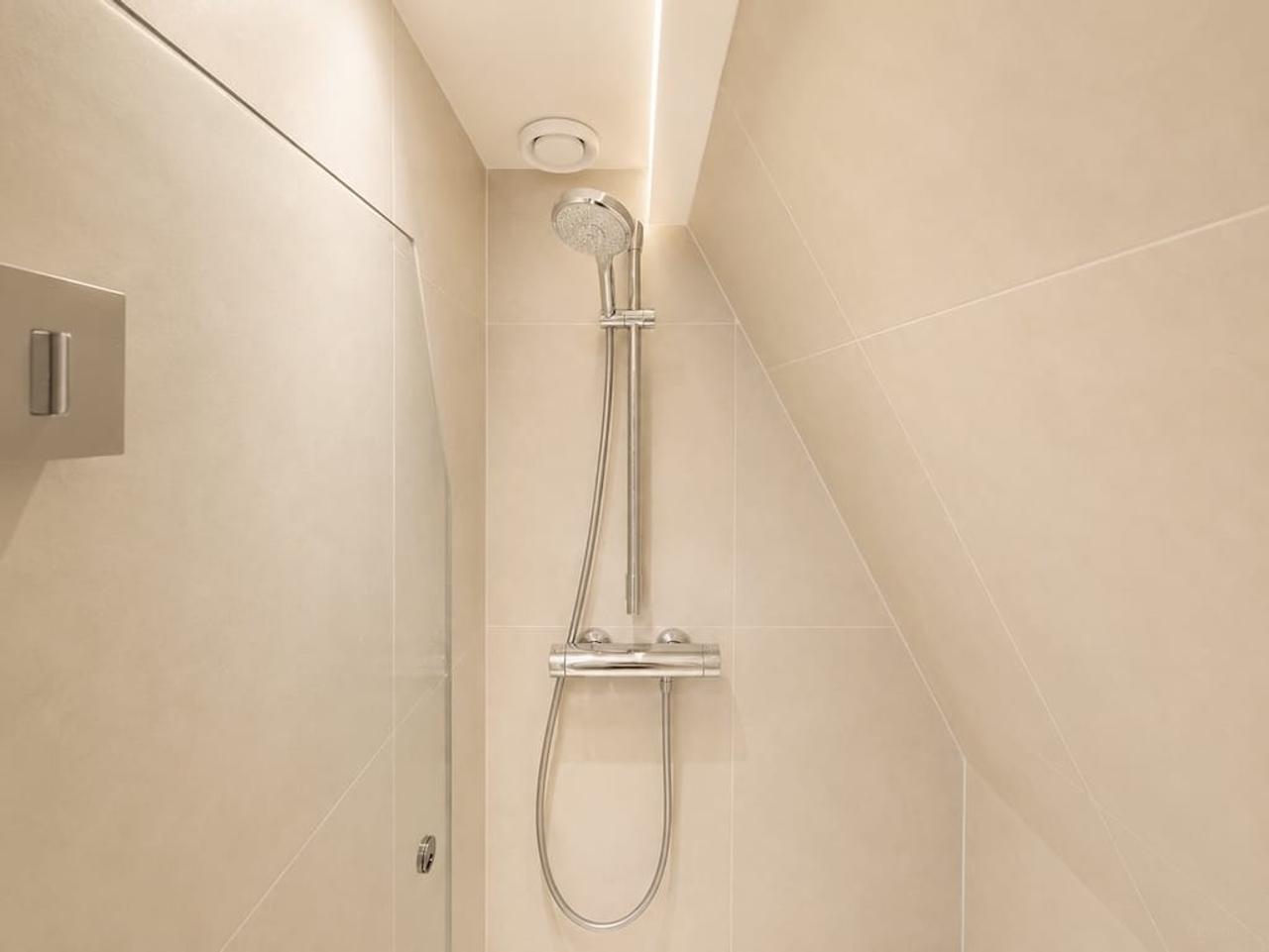 101 m2 apartment on the Singel - Image 15