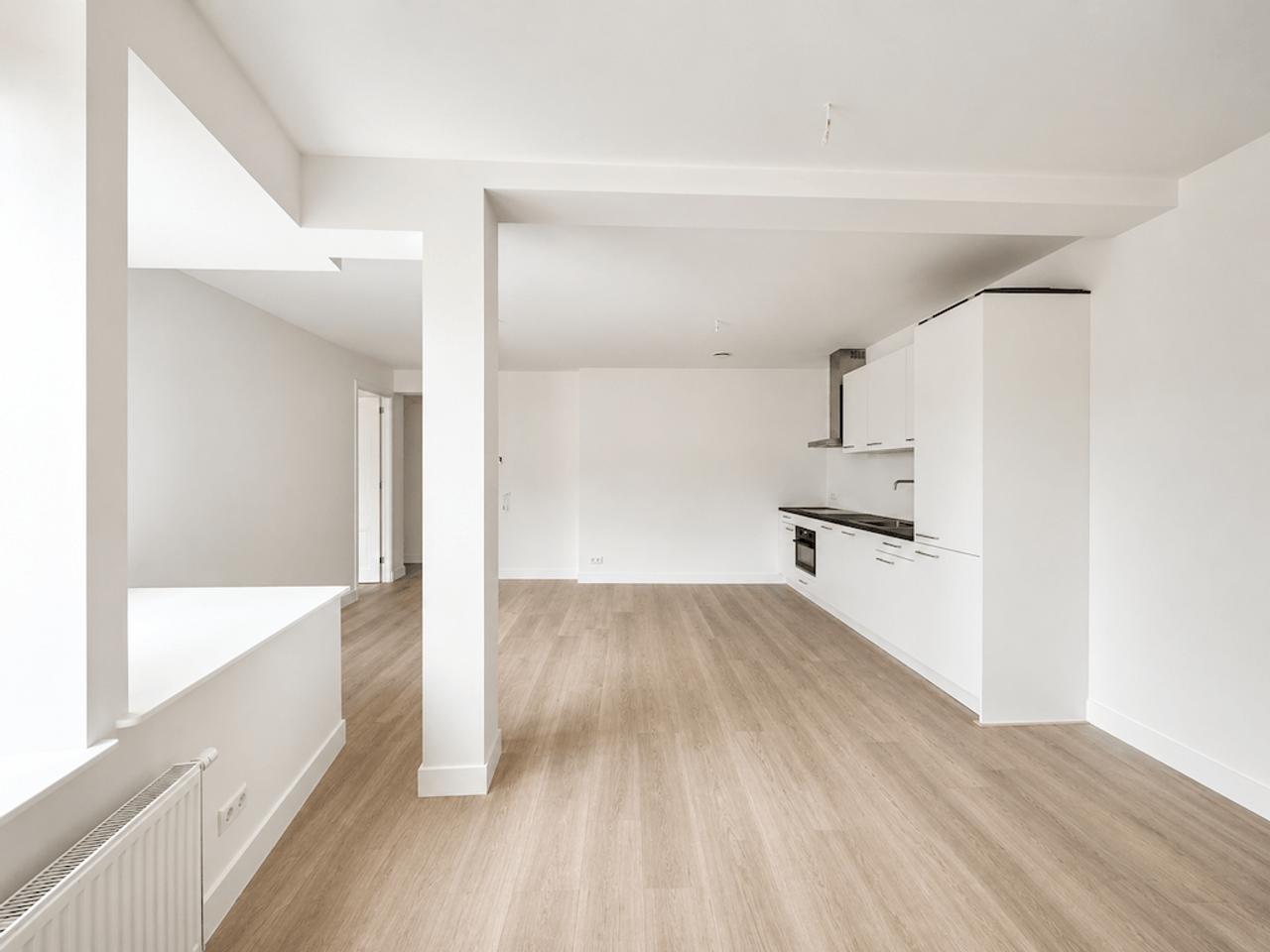 House Sharing in De Baarsjes: 3 Bedrooms - Image 1