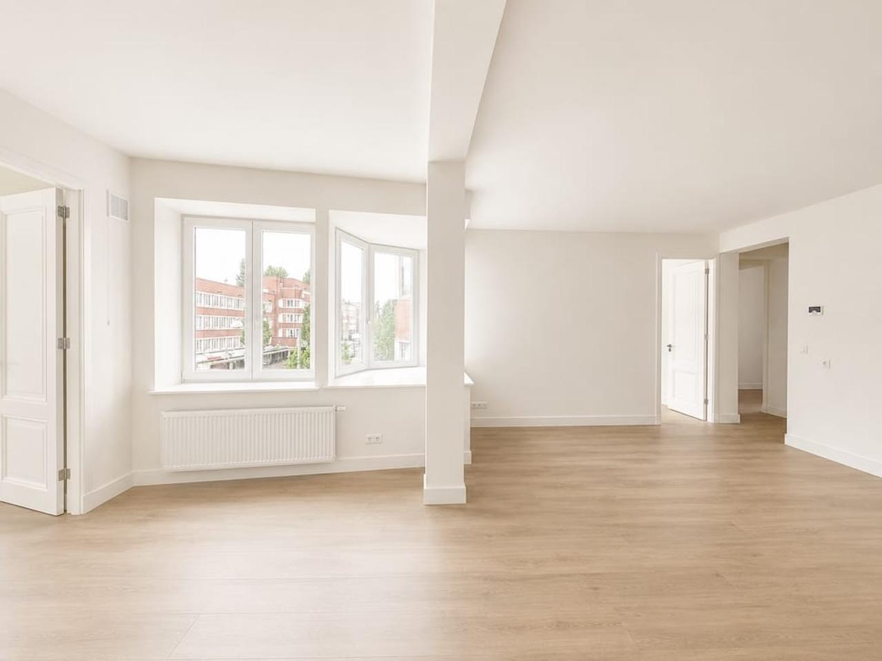 House Sharing in De Baarsjes: 3 Bedrooms - Image 3