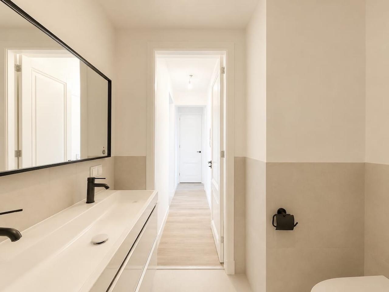 House Sharing in De Baarsjes: 3 Bedrooms - Image 18