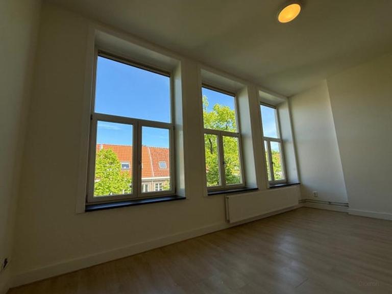 72m² two-bedroom apartment in De Baarsjes - Image 6