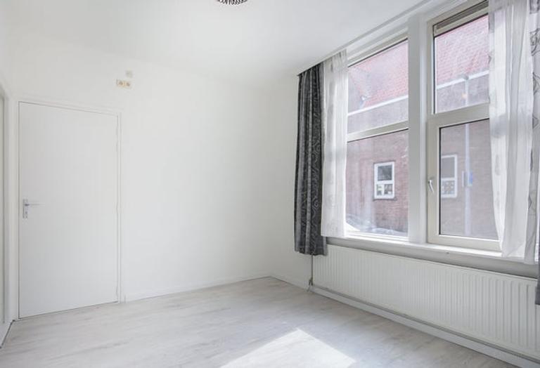 125 m² apartment with 3 bedrooms - Image 12