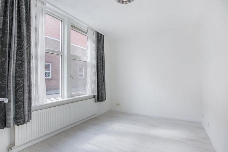 125 m² apartment with 3 bedrooms - Image 11