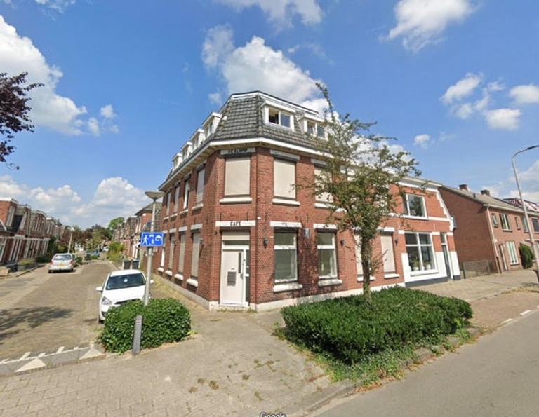 Gemeubileerde kamer met dakterras - Afbeelding 1