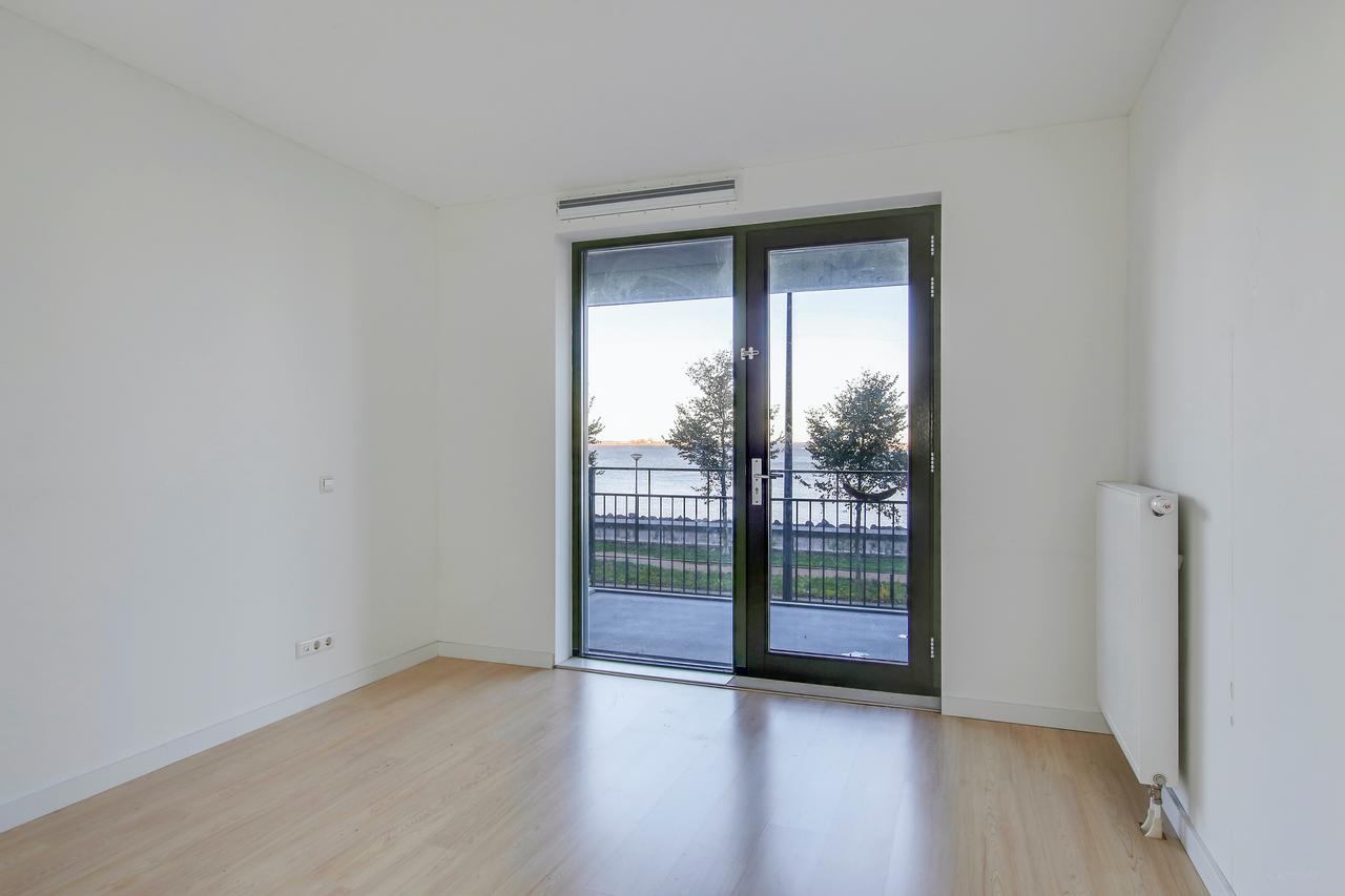 Modern 2-room apartment on IJburg with terrace - Image 5