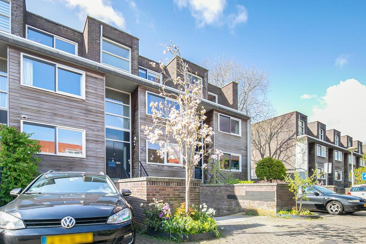 Woonhuis met tuin, garage en vrij uitzicht - Afbeelding 3