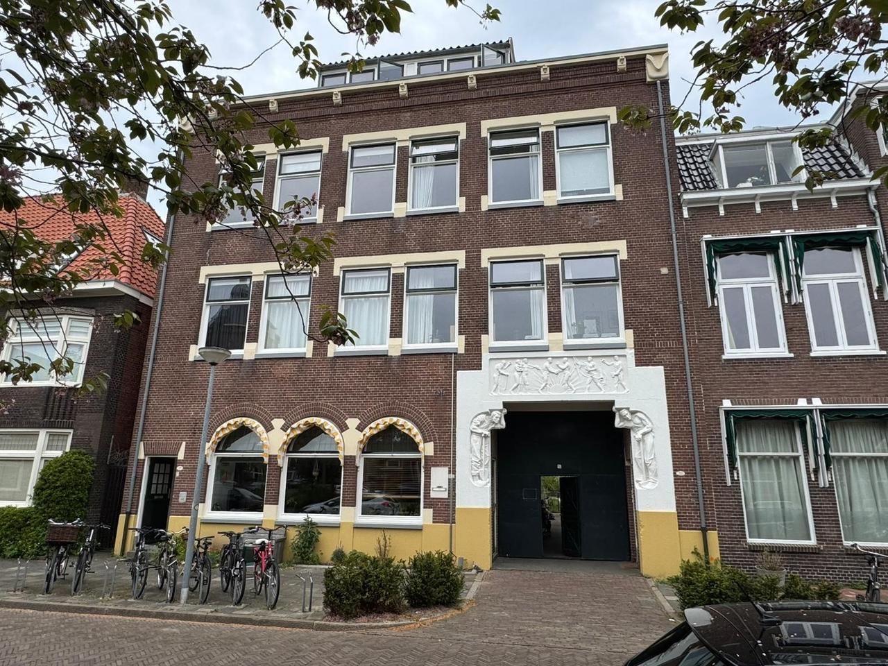 Tijdelijk 2-kamerappartement in Schildersbuurt - Afbeelding 1