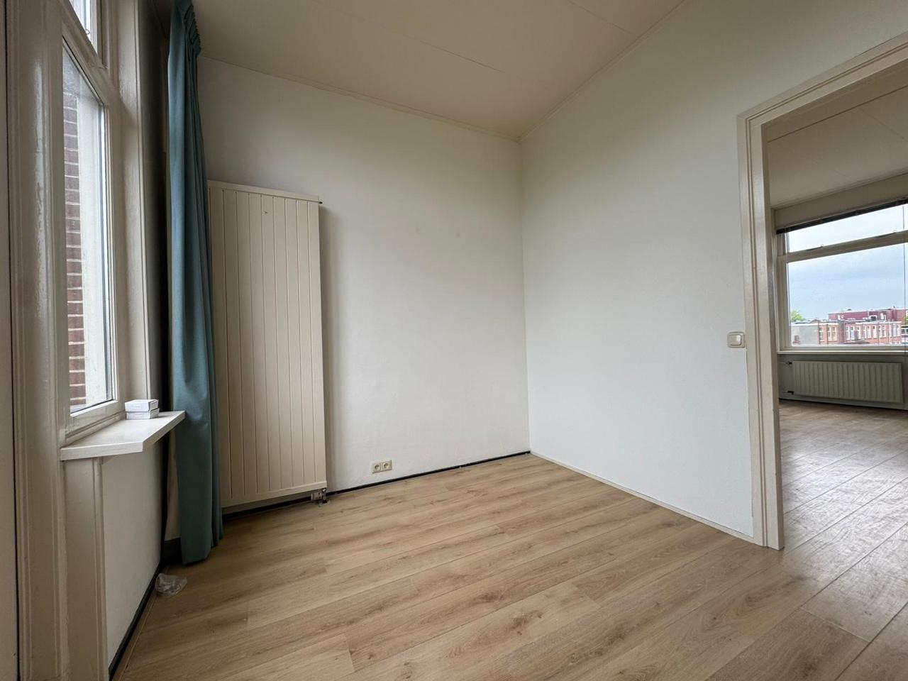 Tijdelijk 2-kamerappartement met balkon - Afbeelding 3