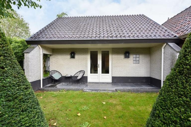 Detached living with 4 bedrooms - Image 5