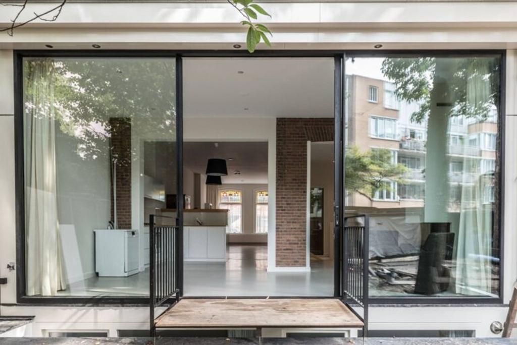 Double ground-floor apartment of 180 m² with garden on Nassaukade - Image 1