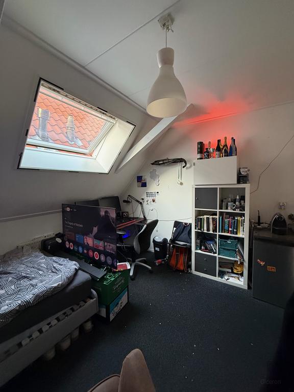 Kamer met wastafel aan het Boterdiep - Afbeelding 5