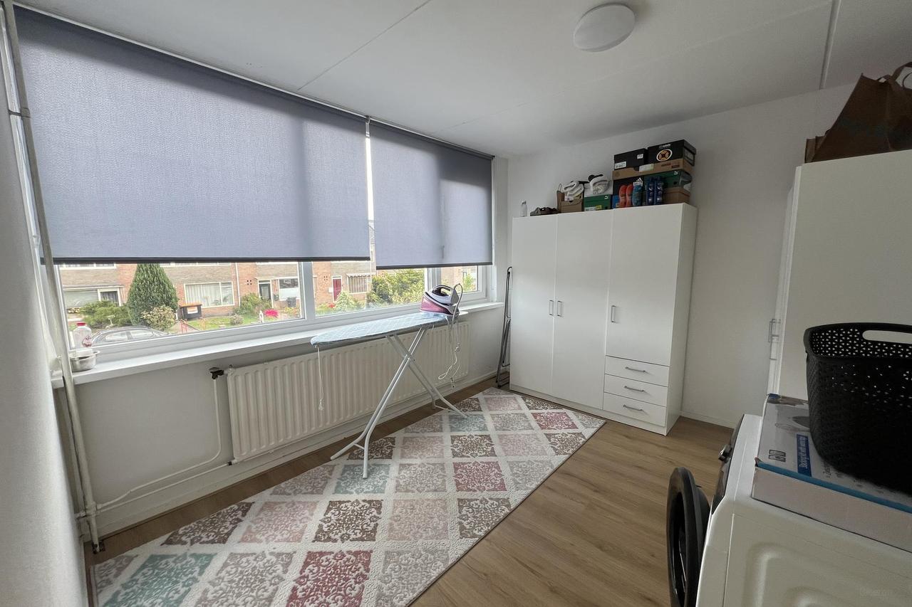 Corner House with 4 Bedrooms - Image 6