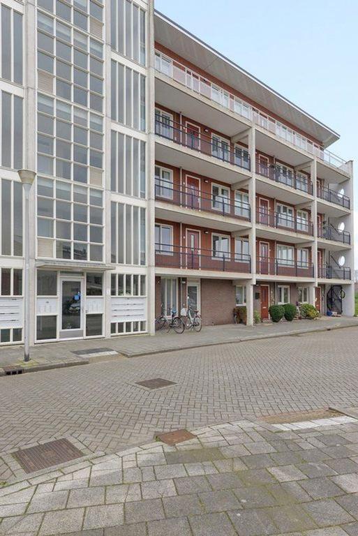 Licht 3-kamerappartement met balkon in Emerald - Afbeelding 17