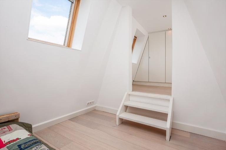 4-bedroom apartment with roof terrace - Image 23