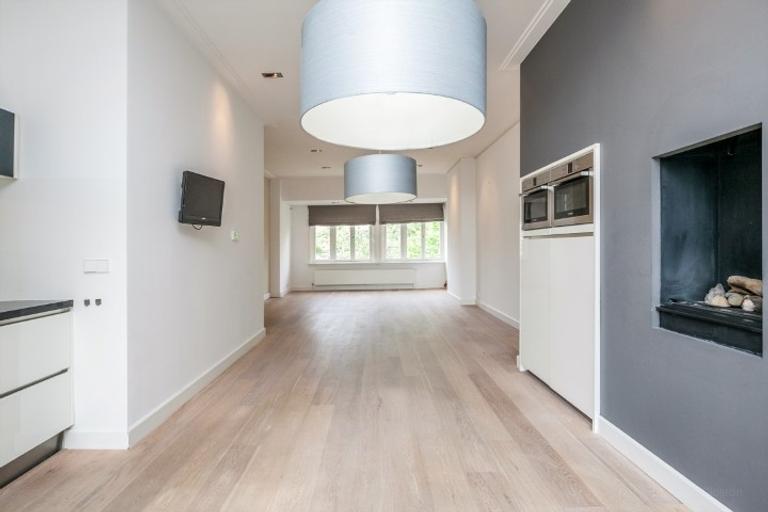 4-bedroom apartment with roof terrace - Image 6