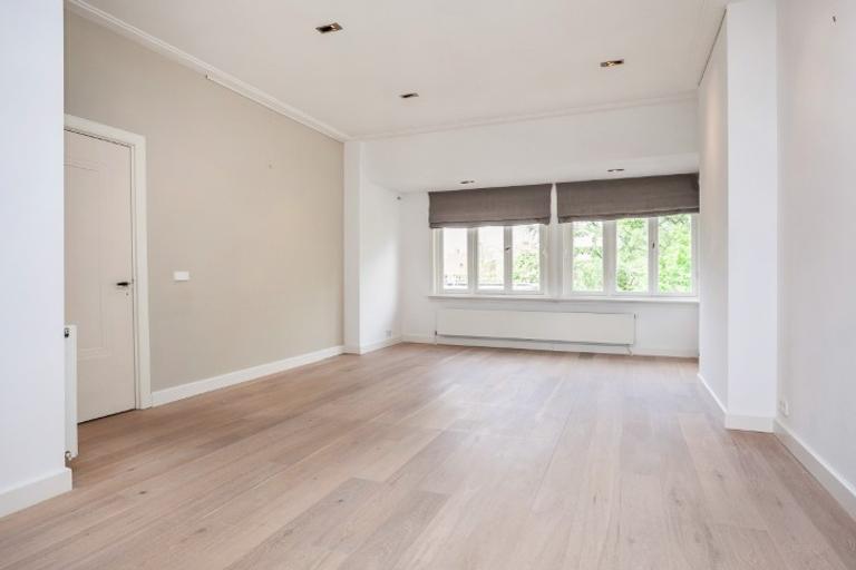 4-bedroom apartment with roof terrace - Image 4