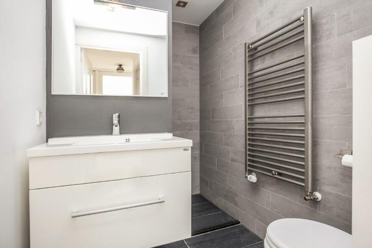 4-bedroom apartment with roof terrace - Image 20