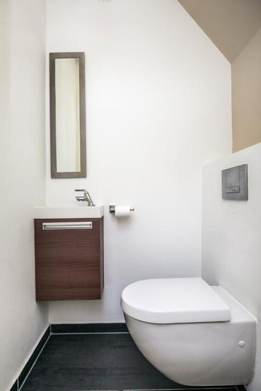 4-bedroom apartment with roof terrace - Image 14