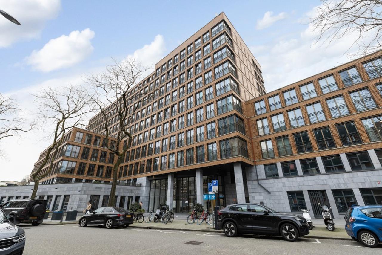 68 m² apartment with terrace in Scheepvaartkwartier - Image 1