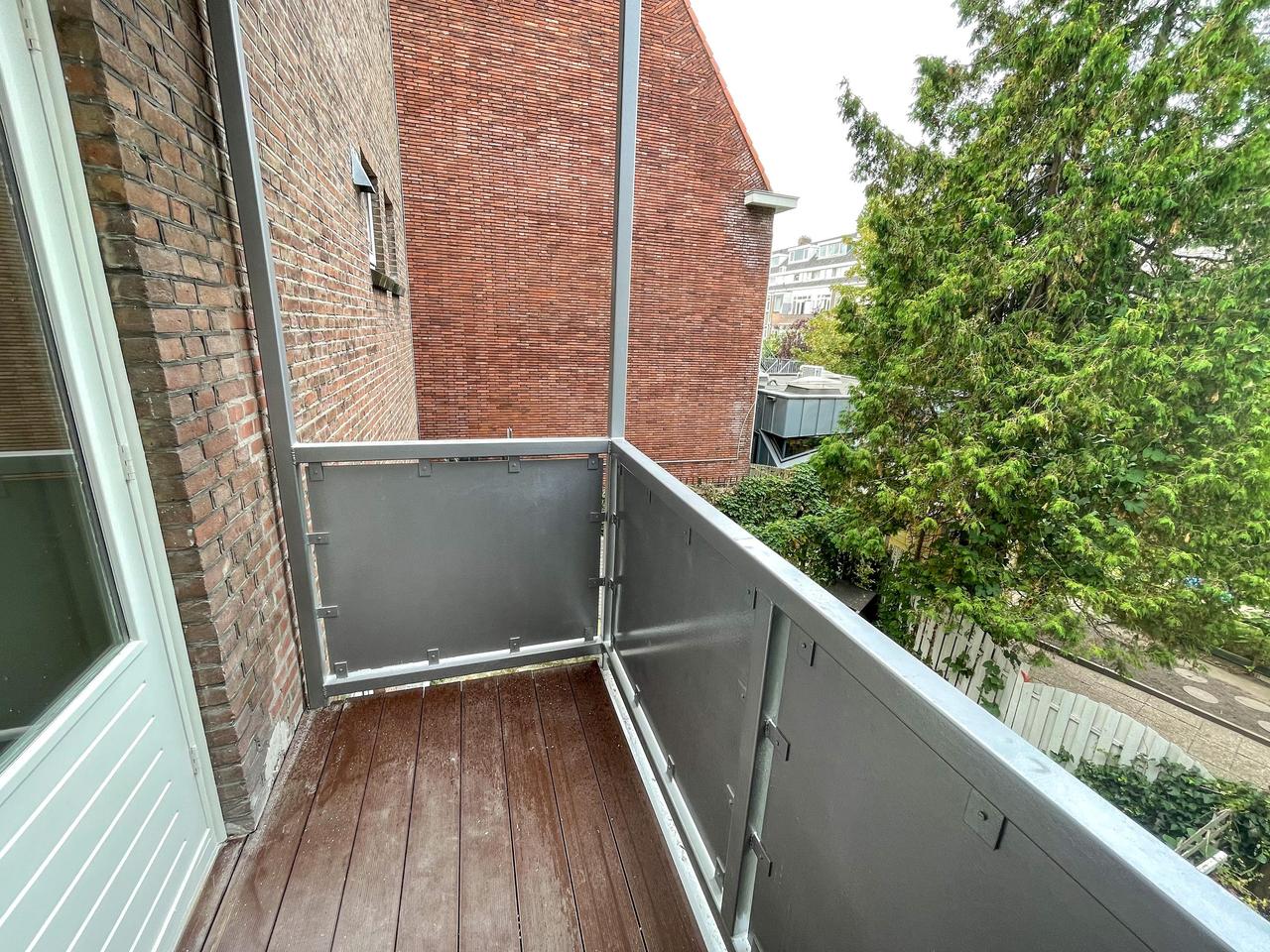 Studio with balcony in Vreewijk (35m2) - Image 1