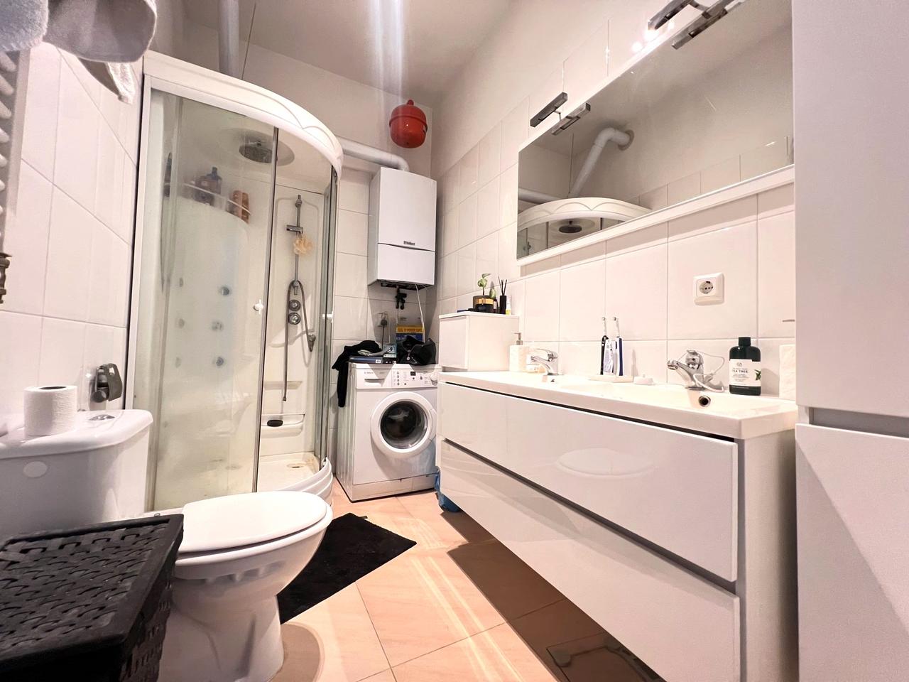 Licht 3-kamerappartement met balkon - Afbeelding 10