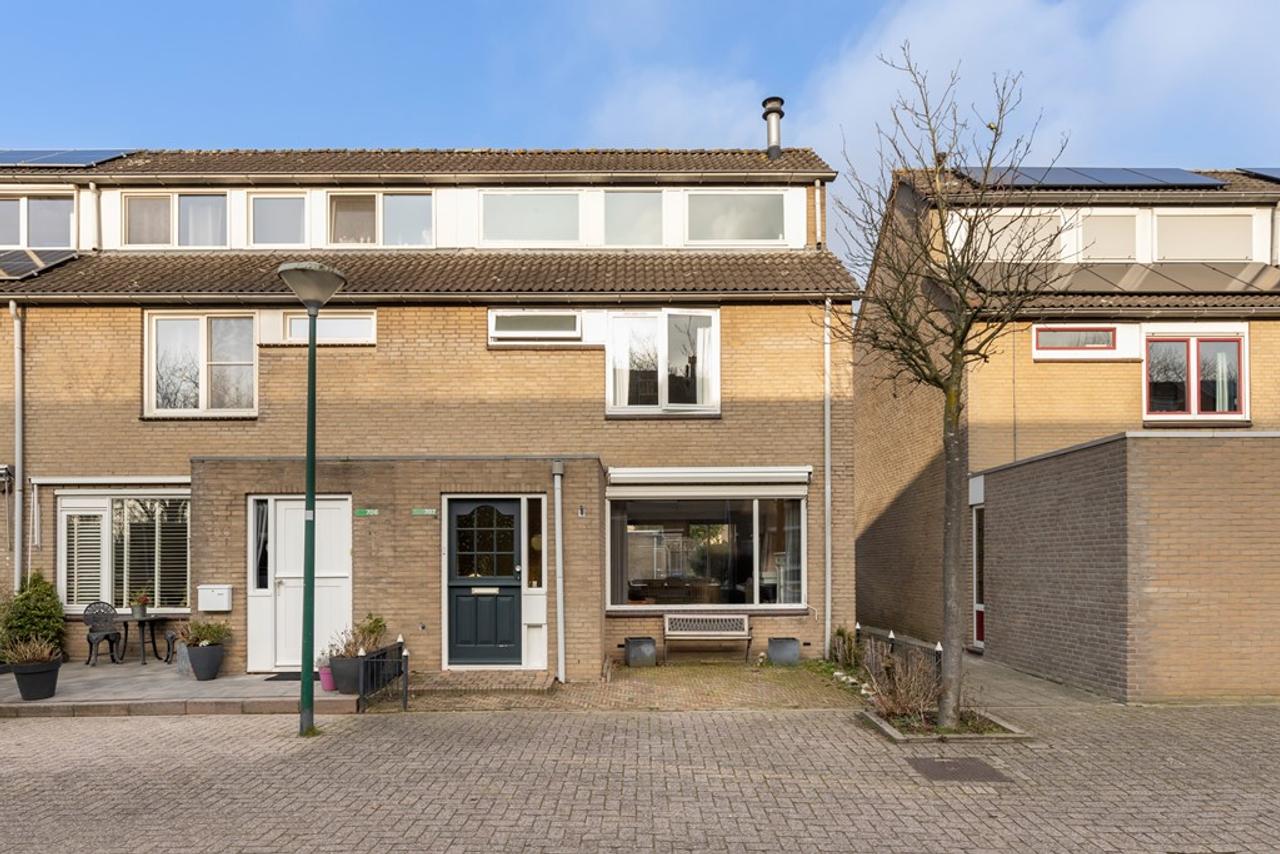 Family Home of 118 m² in Maarssen - Image 1