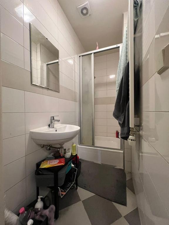 32 m² Room with Private Kitchen - Image 5