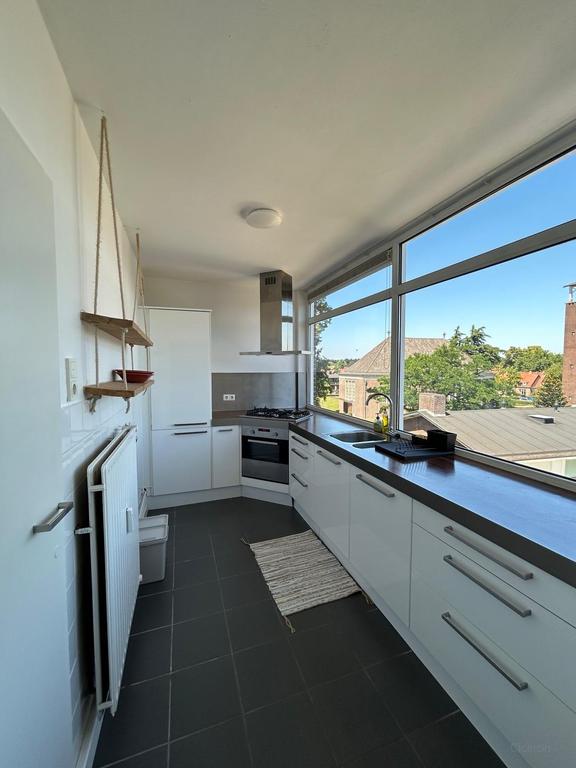 Gemeubileerd appartement met 3 balkons - Afbeelding 4