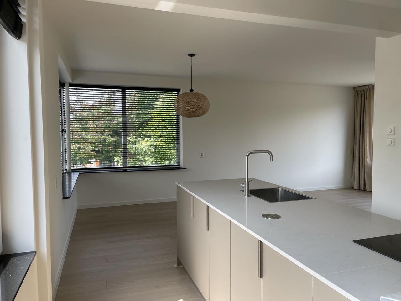 4-slaapkamer maisonnette met groot dakterras - Afbeelding 1
