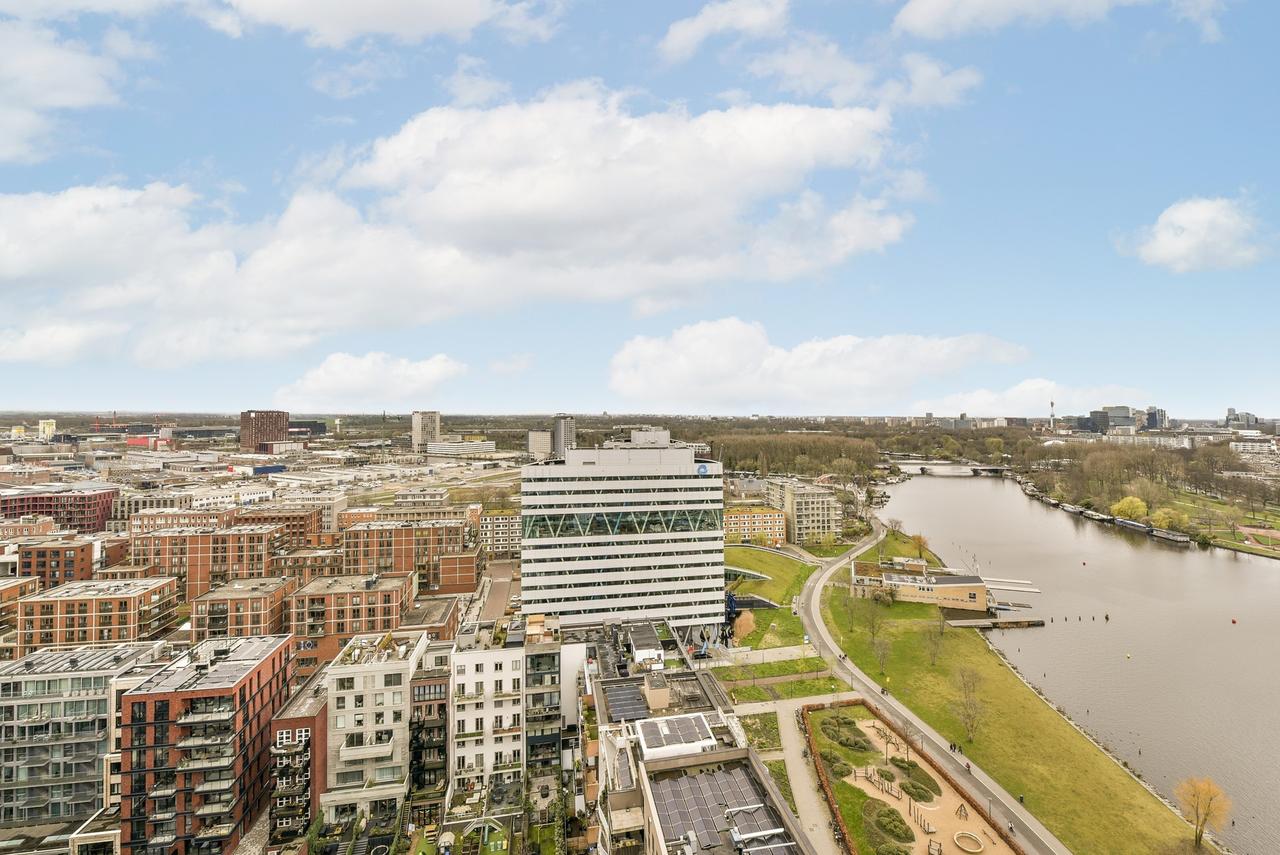 19th floor on the Amstel - Image 16