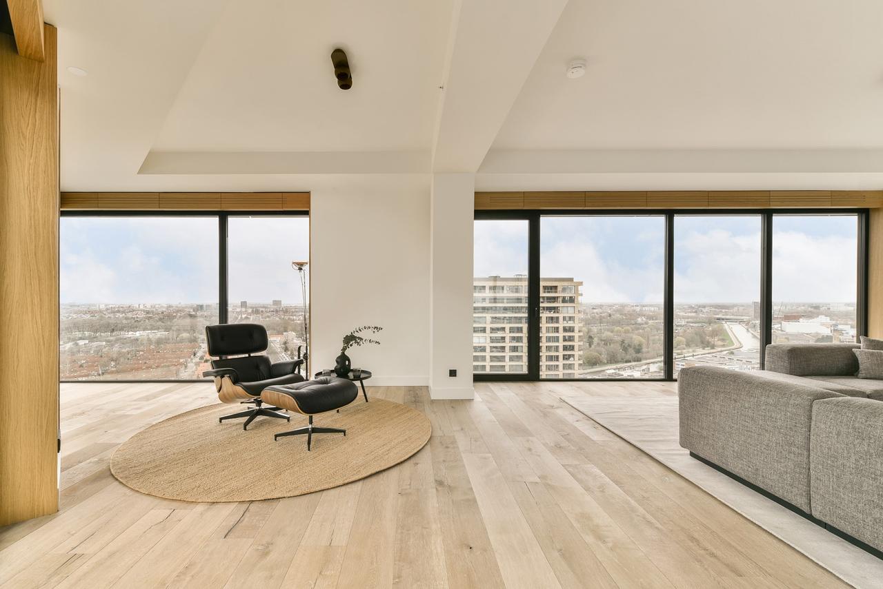 19th floor on the Amstel - Image 9