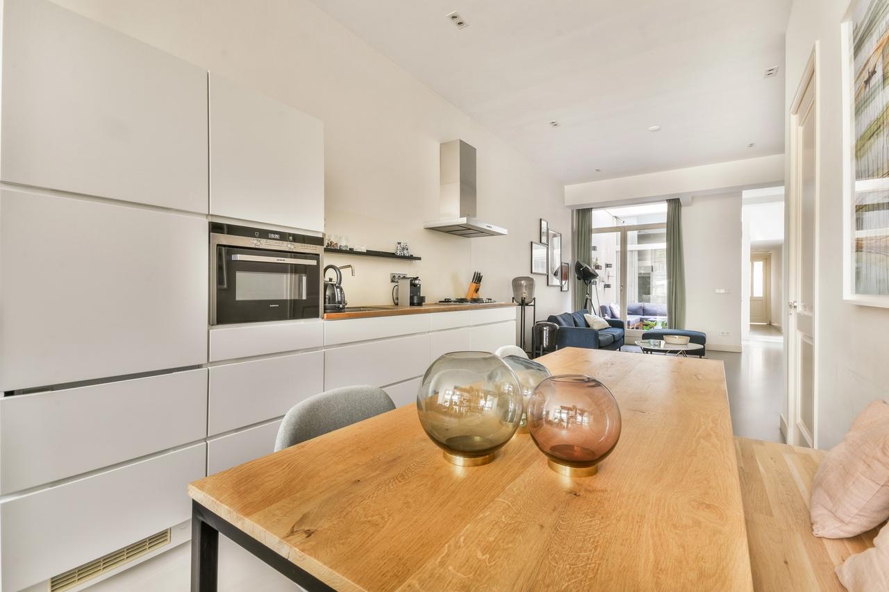 Waterfront with 2 patios in Oud-West - Image 8