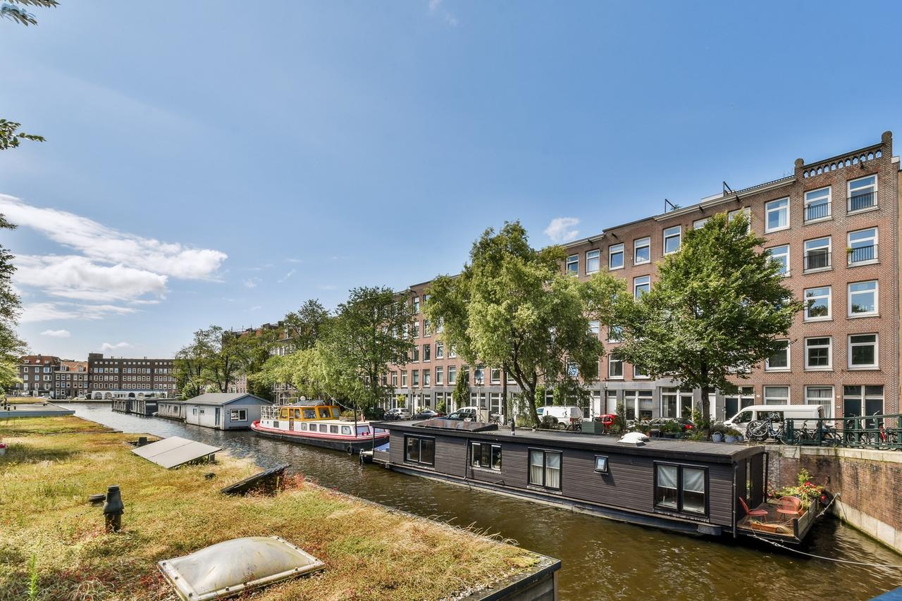 Waterfront with 2 patios in Oud-West - Image 23