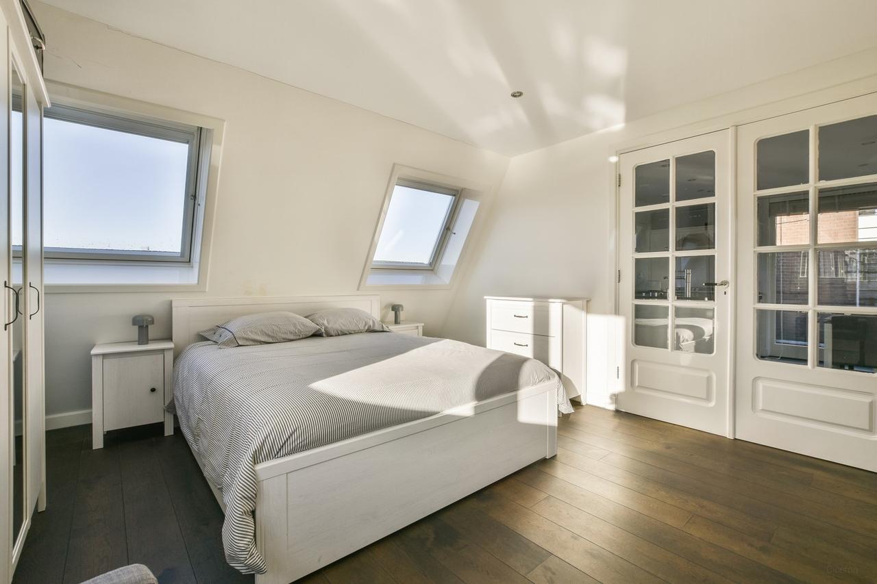 92m² with roof terrace in the Apollobuurt - Image 17