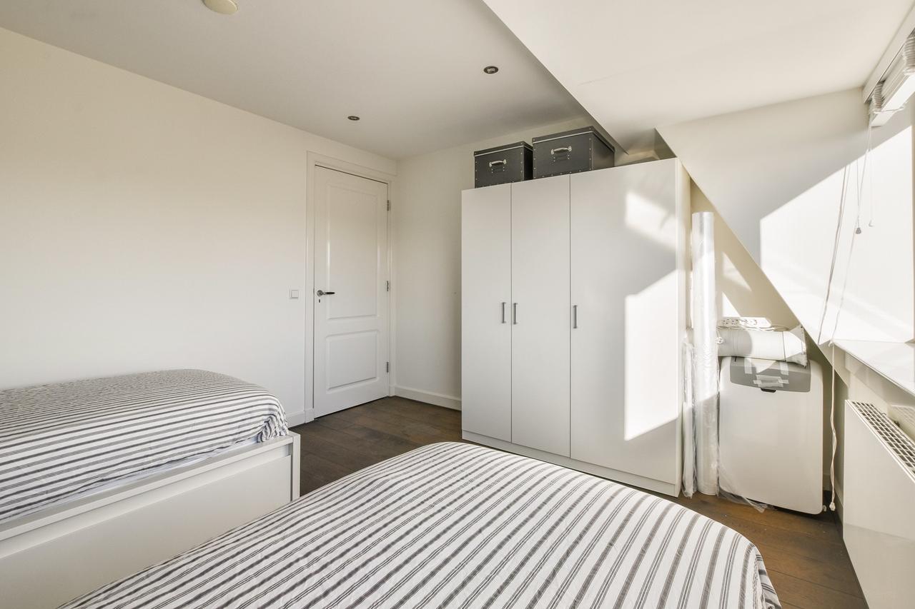 92m² with roof terrace in the Apollobuurt - Image 24