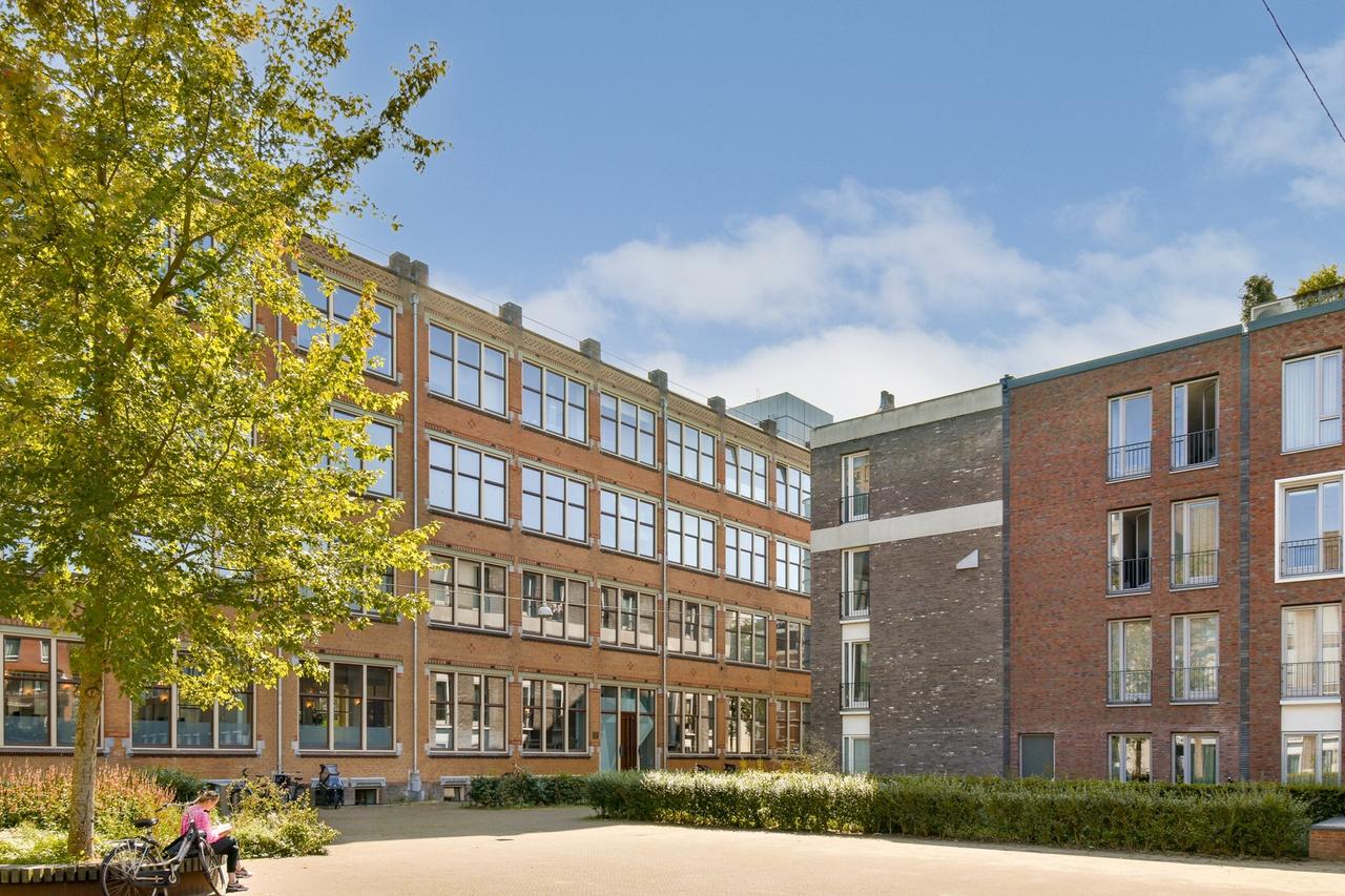 183 m² loft apartment in De Pijp - Image 23
