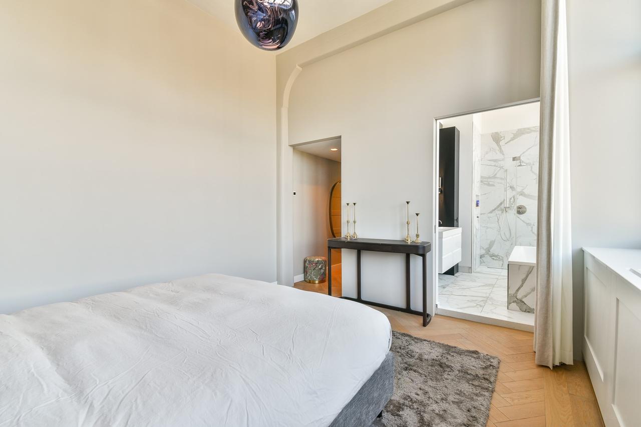 183 m² loft apartment in De Pijp - Image 13
