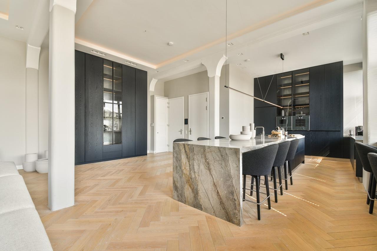 183 m² loft apartment in De Pijp - Image 5