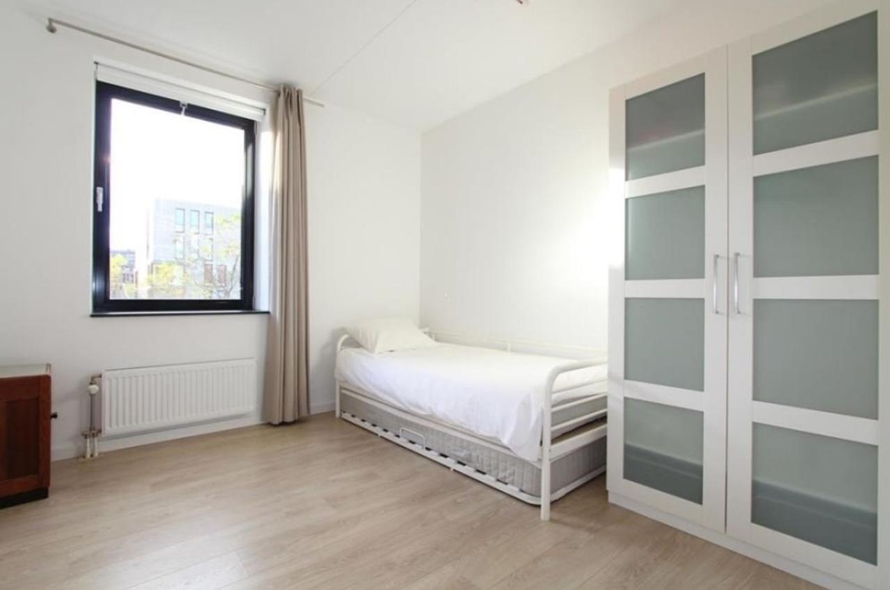 Bright 2-bedroom apartment with balcony - Image 13