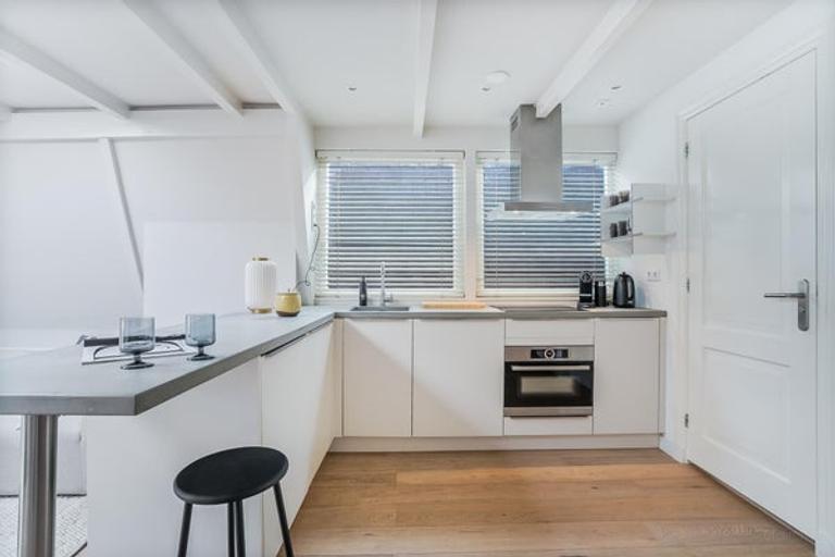 Rooftop Terrace and A++ in the heart of De Pijp - Image 17